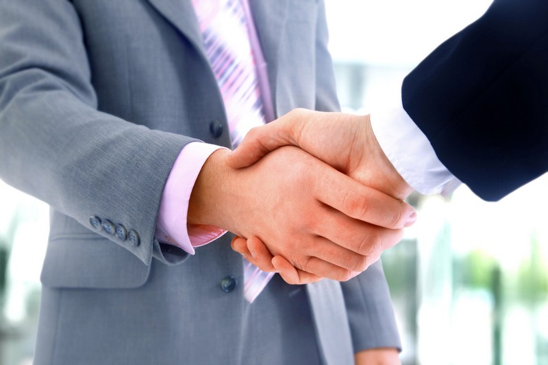 Small Business Pulse Survey 2014 -Business Owners Make Buying Decisions
